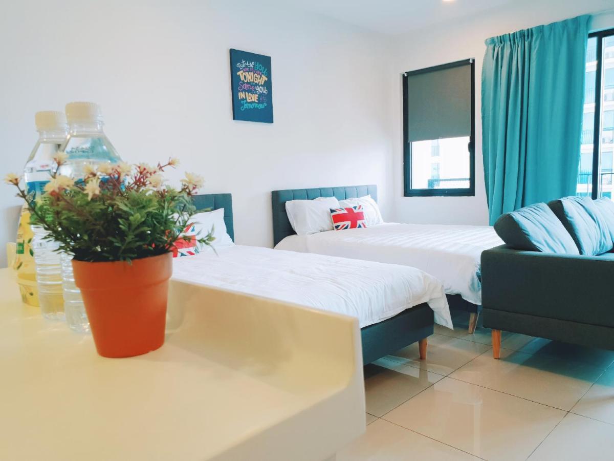 Bed and Breakfast Simple No 6- Trefoil Setia Alam- Near Setia Convention Centre Шах-Алам Екстер'єр фото